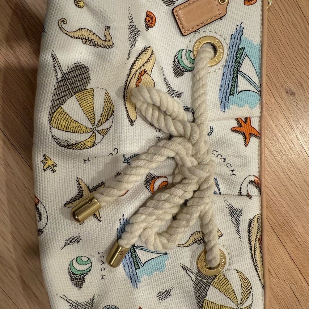 Coach White and Gold Limited Edition Beach Themed Wristlet Bag with Rope Detail - Picture 3 of 4